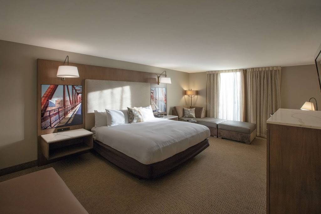 The Riverside Hotel, BW Premier Collection | 2900 W Chinden Blvd, Boise, ID 83714, USA | Phone: (208) 343-1871