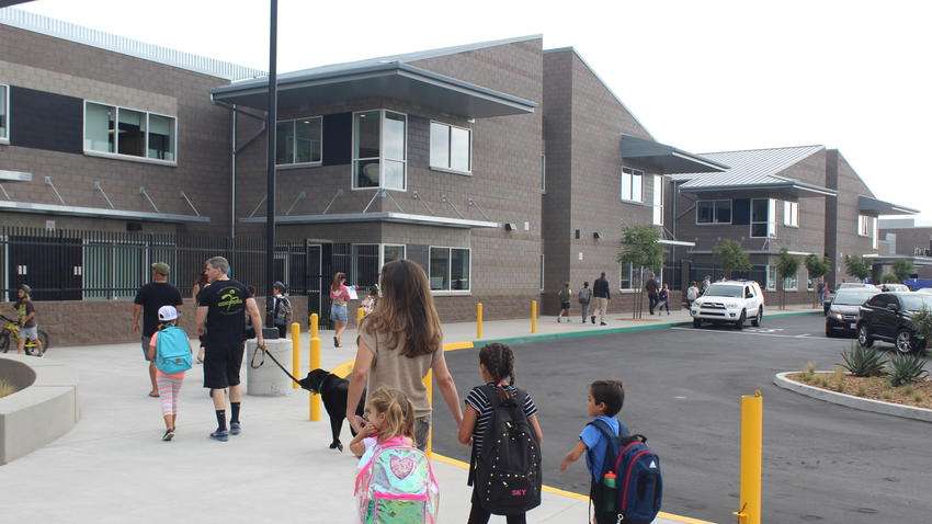 Skyline Elementary School | 606 Lomas Santa Fe Dr, Solana Beach, CA 92075, USA | Phone: (858) 794-3600