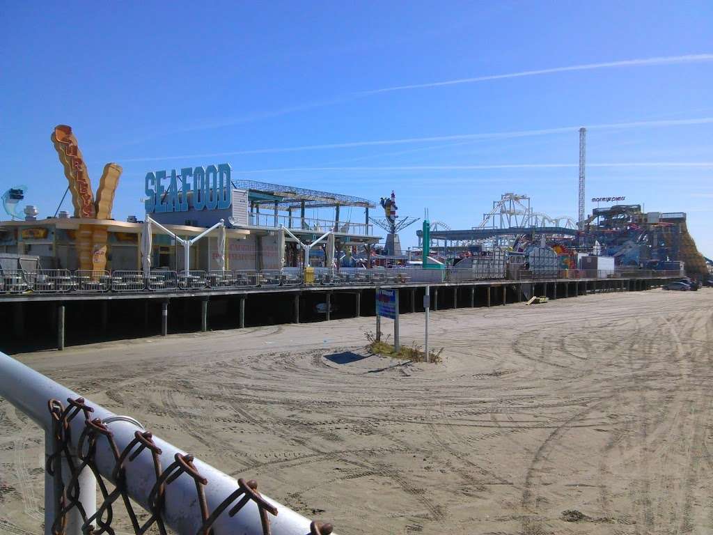 Curleys Fries | 2416 Boardwalk, Wildwood, NJ 08260, USA