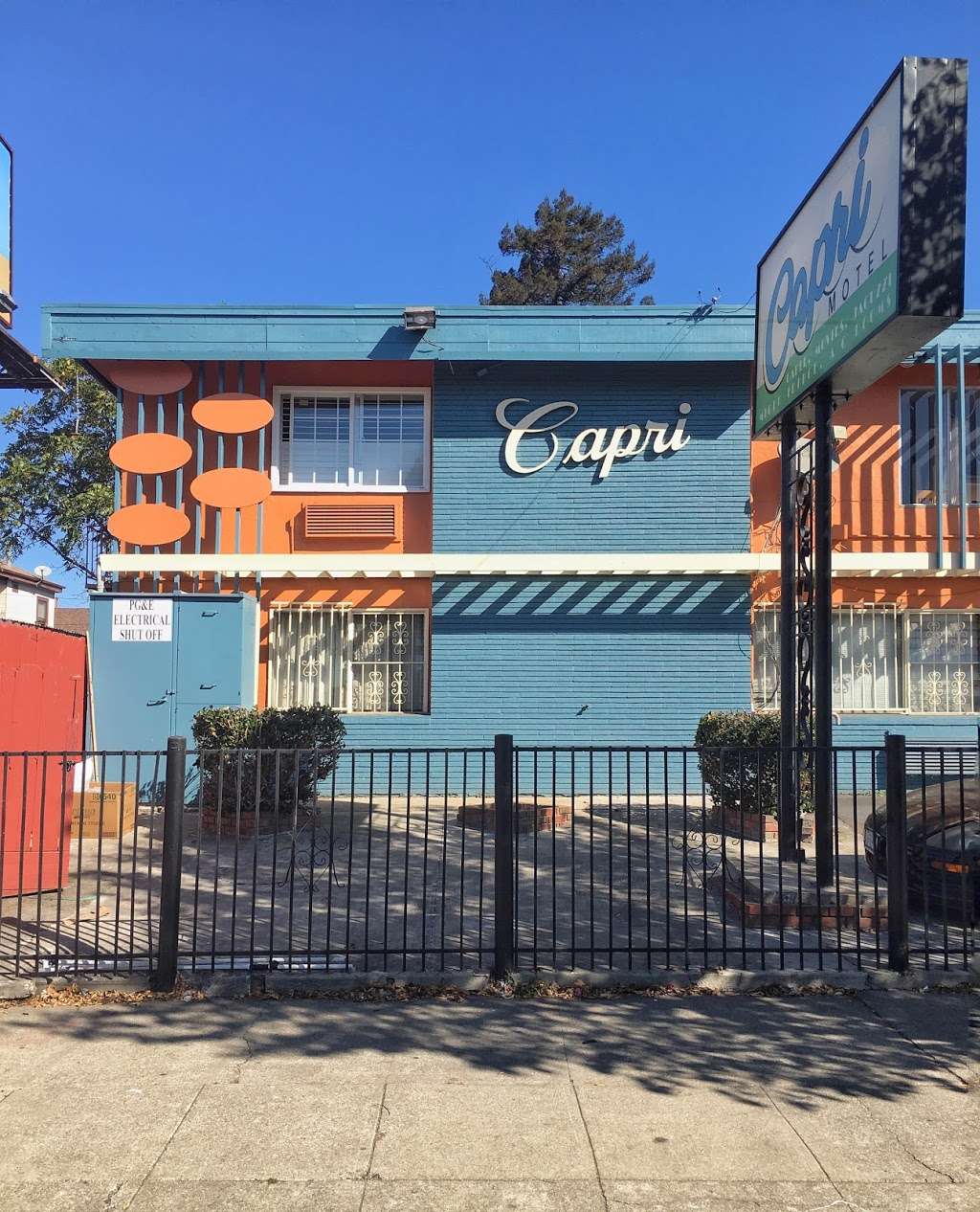 Capri Motel | 722 W MacArthur Blvd, Oakland, CA 94609, USA | Phone: (510) 658-0465