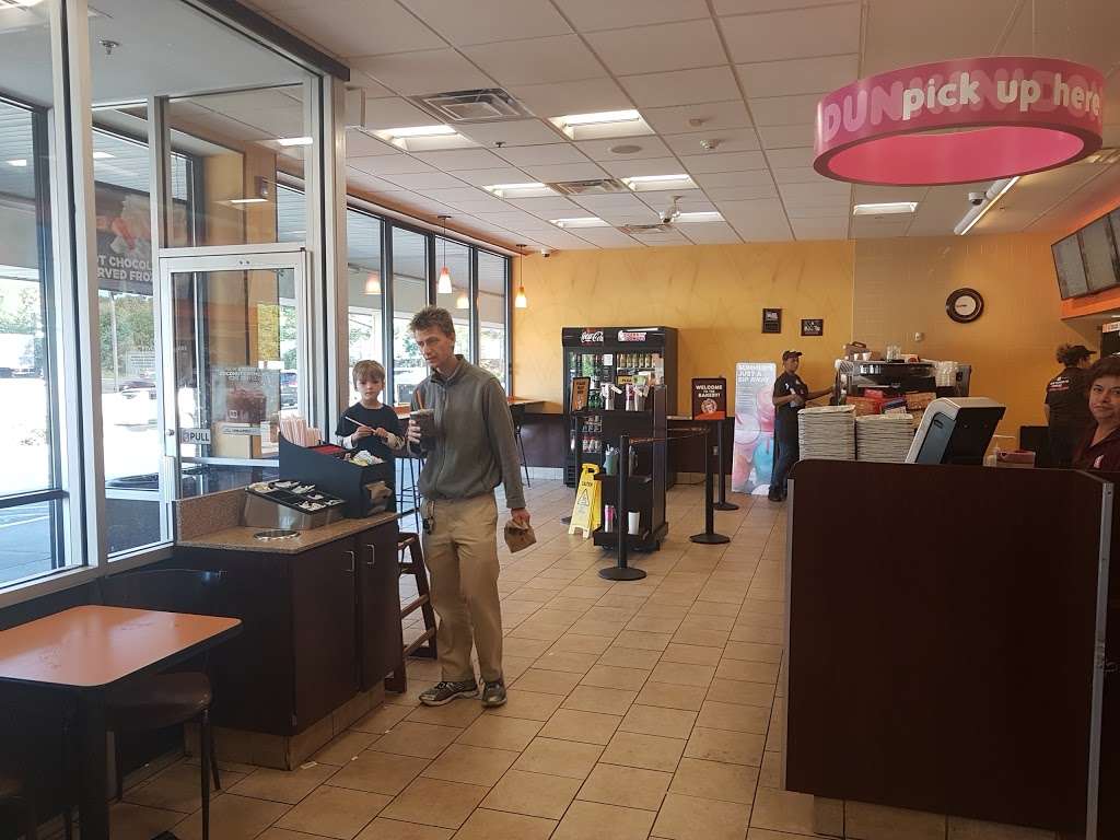 Dunkin | 700 S Main St, Sharon, MA 02067, USA | Phone: (781) 784-6074