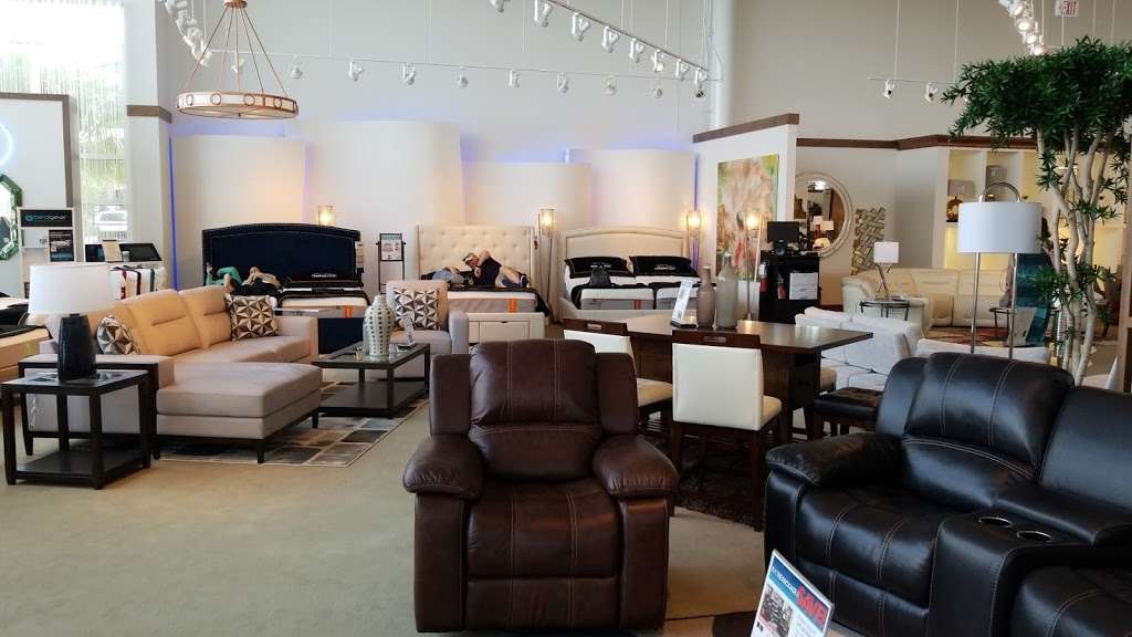 Rooms To Go Furniture Store | 16350 FL-50 Suite A, Clermont, FL 34711, USA | Phone: (352) 432-2958