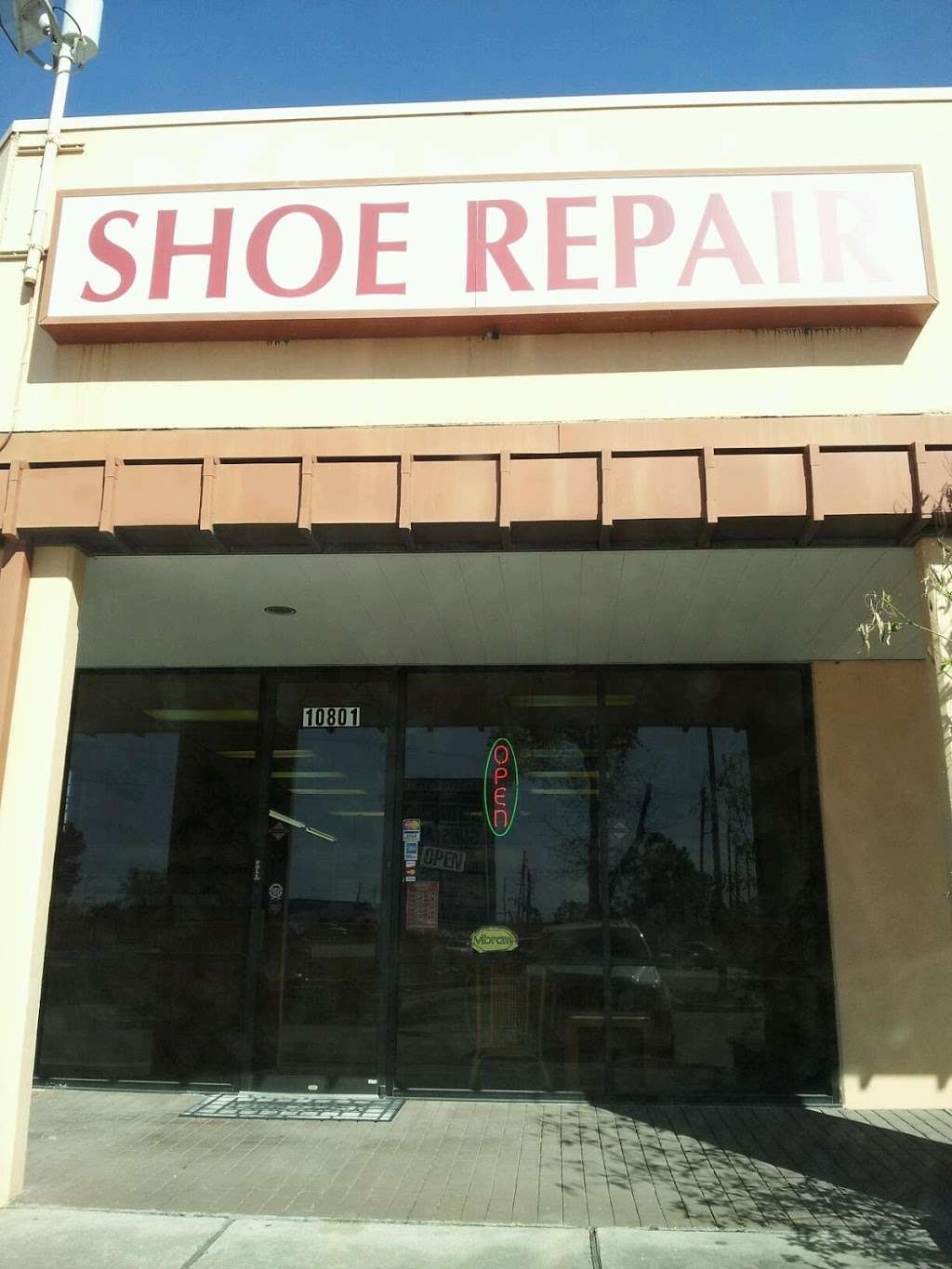 shoe repair open near me