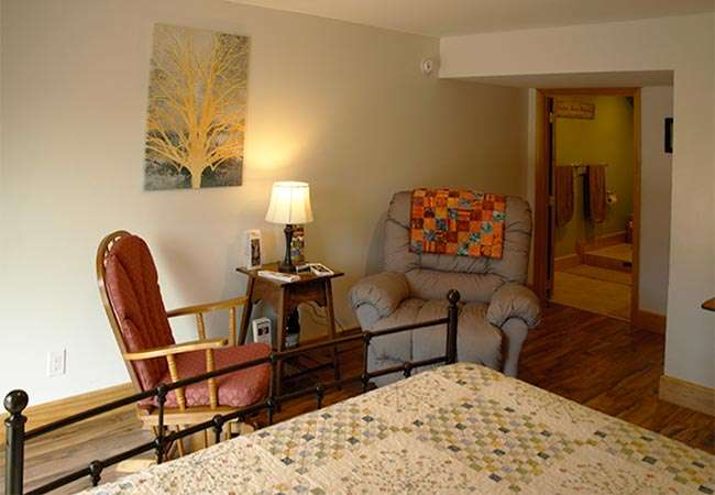 Cacapon B & B | 30 Clara Ln, Berkeley Springs, WV 25411, USA | Phone: (603) 781-1764