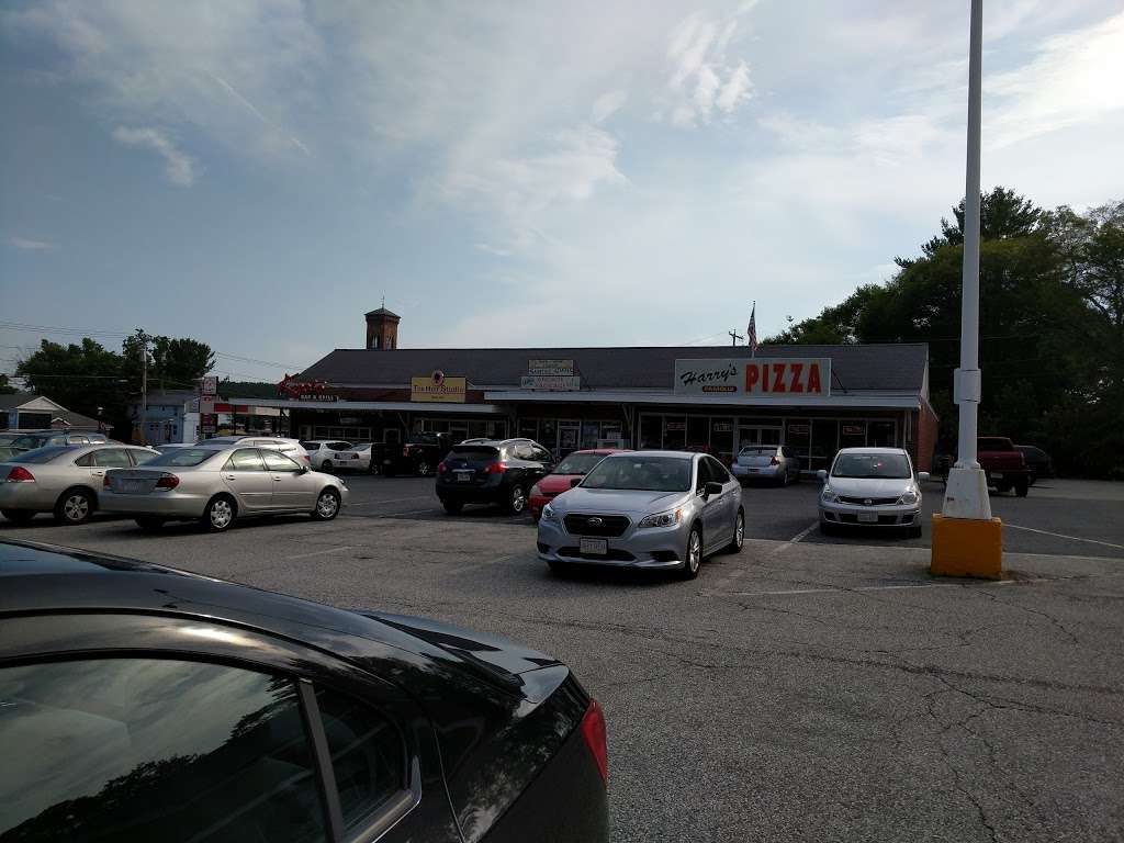 Towne Plaza Shopping Center | Whitinsville, MA 01588, USA