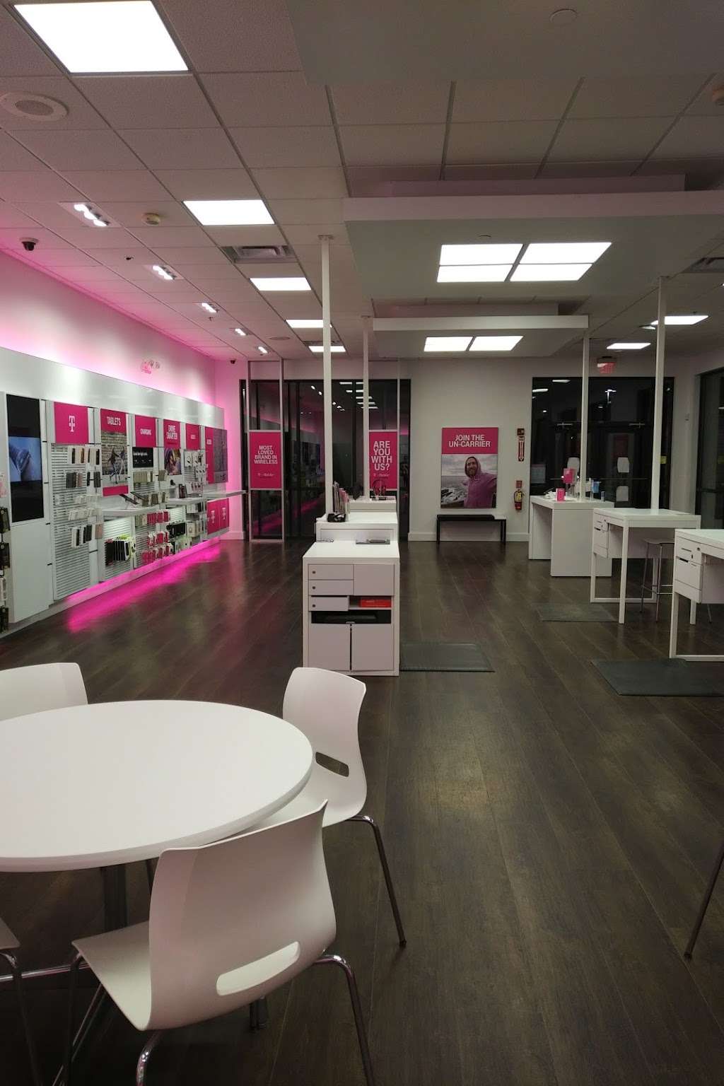T-Mobile | 2000 Marlton Pike W Suite A, Cherry Hill, NJ 08002, USA | Phone: (856) 662-0246