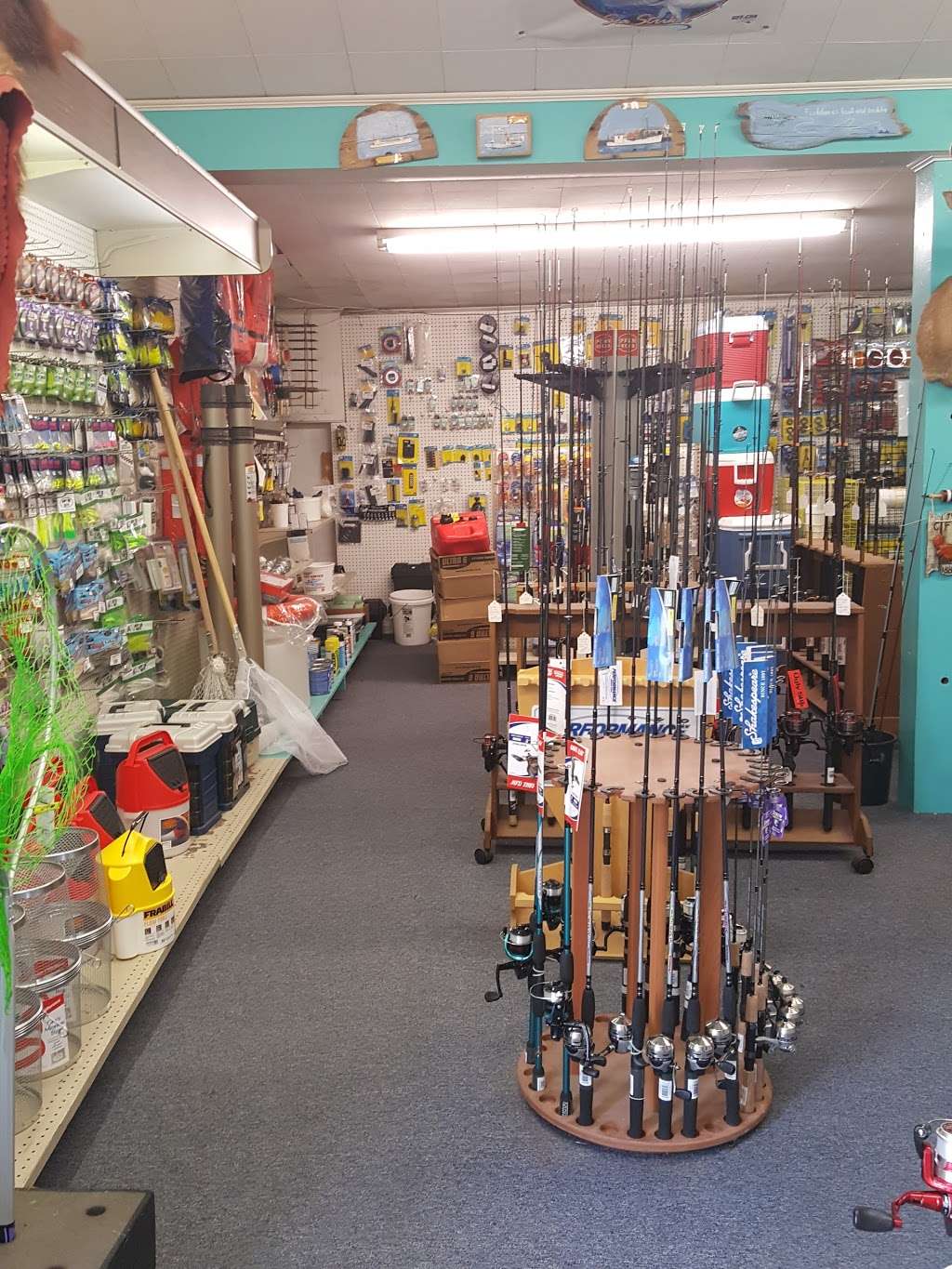 Fishbones Bait & Tackle | 4729 Mountain Rd, Pasadena, MD 21122 | Phone: (410) 360-0573