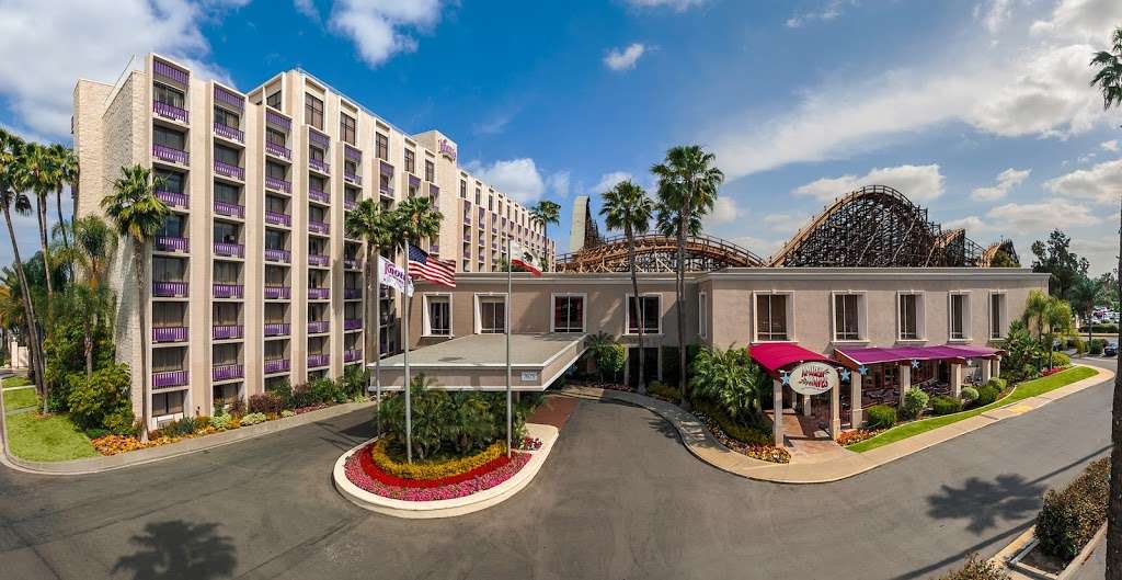 Knotts Berry Farm Hotel | 7675 Crescent Ave, Buena Park, CA 90620, USA | Phone: (714) 995-1111