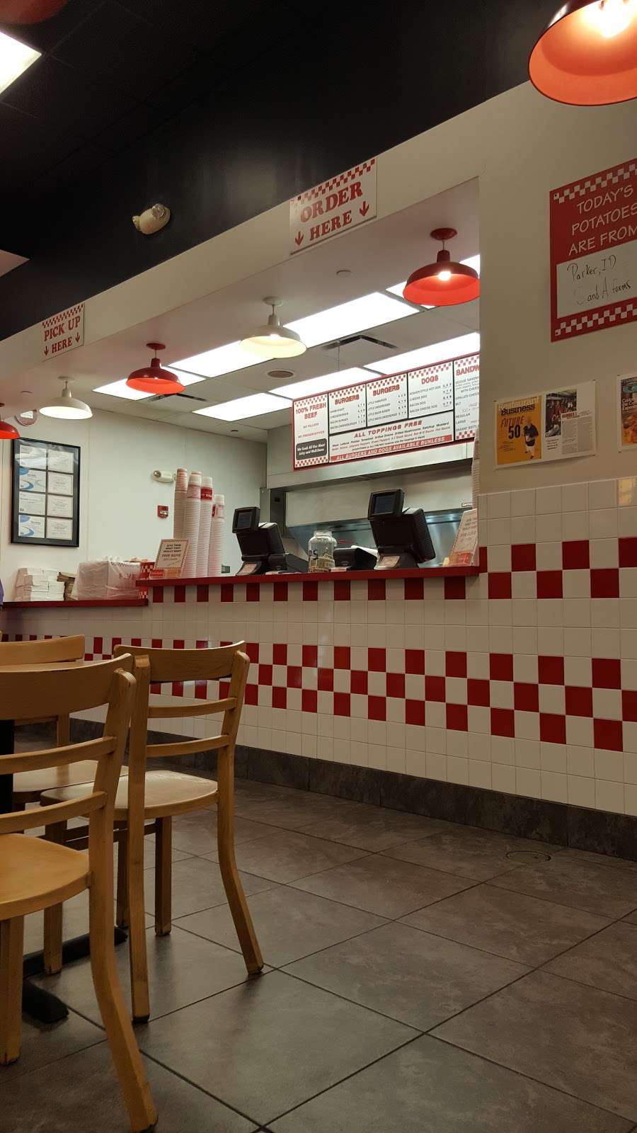 Five Guys | 13971 Town Center Blvd, Noblesville, IN 46060, USA | Phone: (317) 770-3636