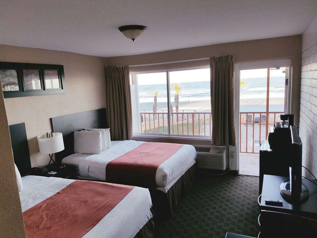 Beach House Inn | 1601 S Atlantic Ave, Daytona Beach, FL 32118, USA | Phone: (386) 255-2221