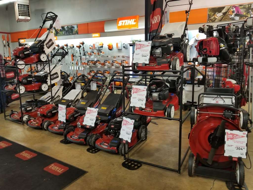 Ralph Helm Inc. Lawn Equipment Center | 36W710 Foothill Rd, Elgin, IL 60123, USA | Phone: (847) 695-1616