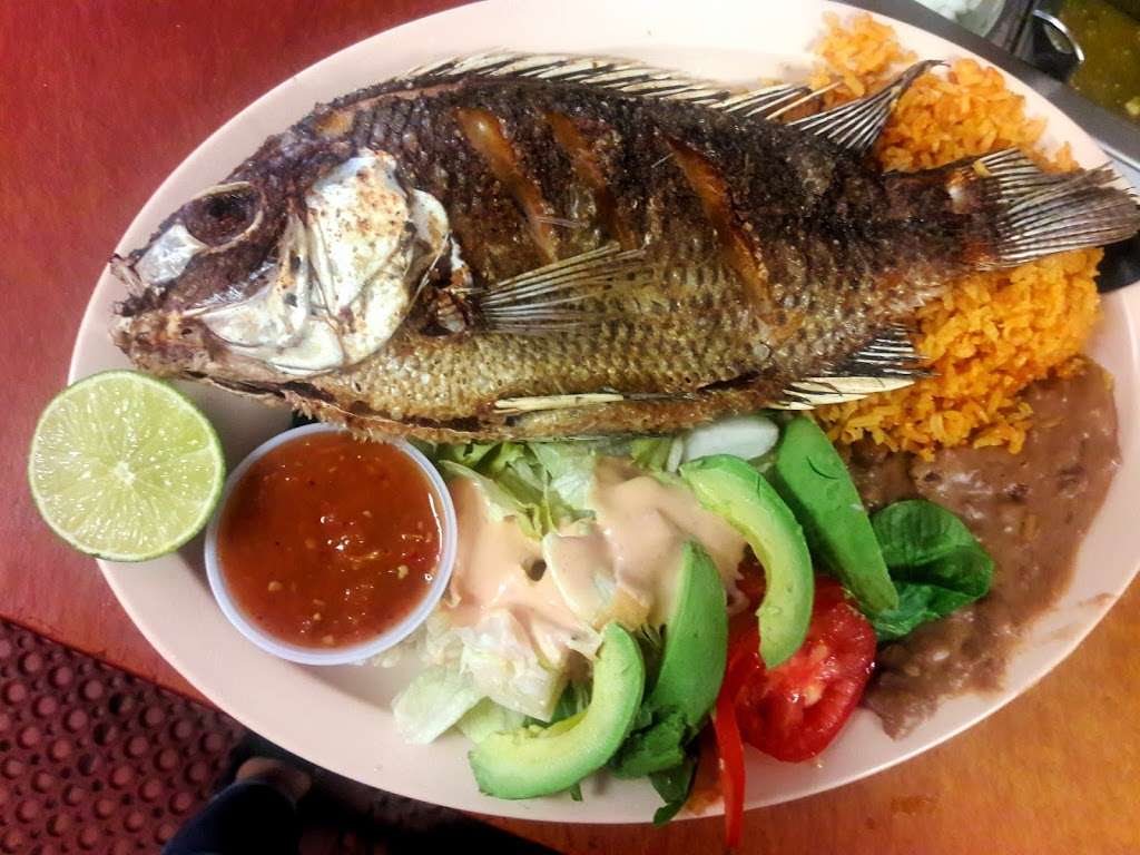 Taqueria Los Primos #3 | 268 E South St, Long Beach, CA 90805, USA | Phone: (562) 422-8226