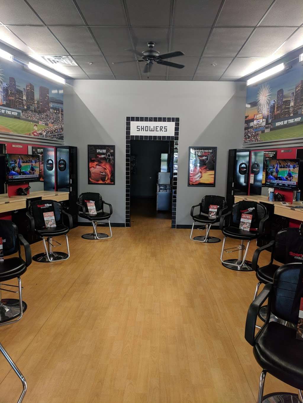 Sport Clips Haircuts of Rancho Mission Viejo | 30763 Gateway Pl Suite C-3, Ladera Ranch, CA 92694, USA | Phone: (949) 478-0522