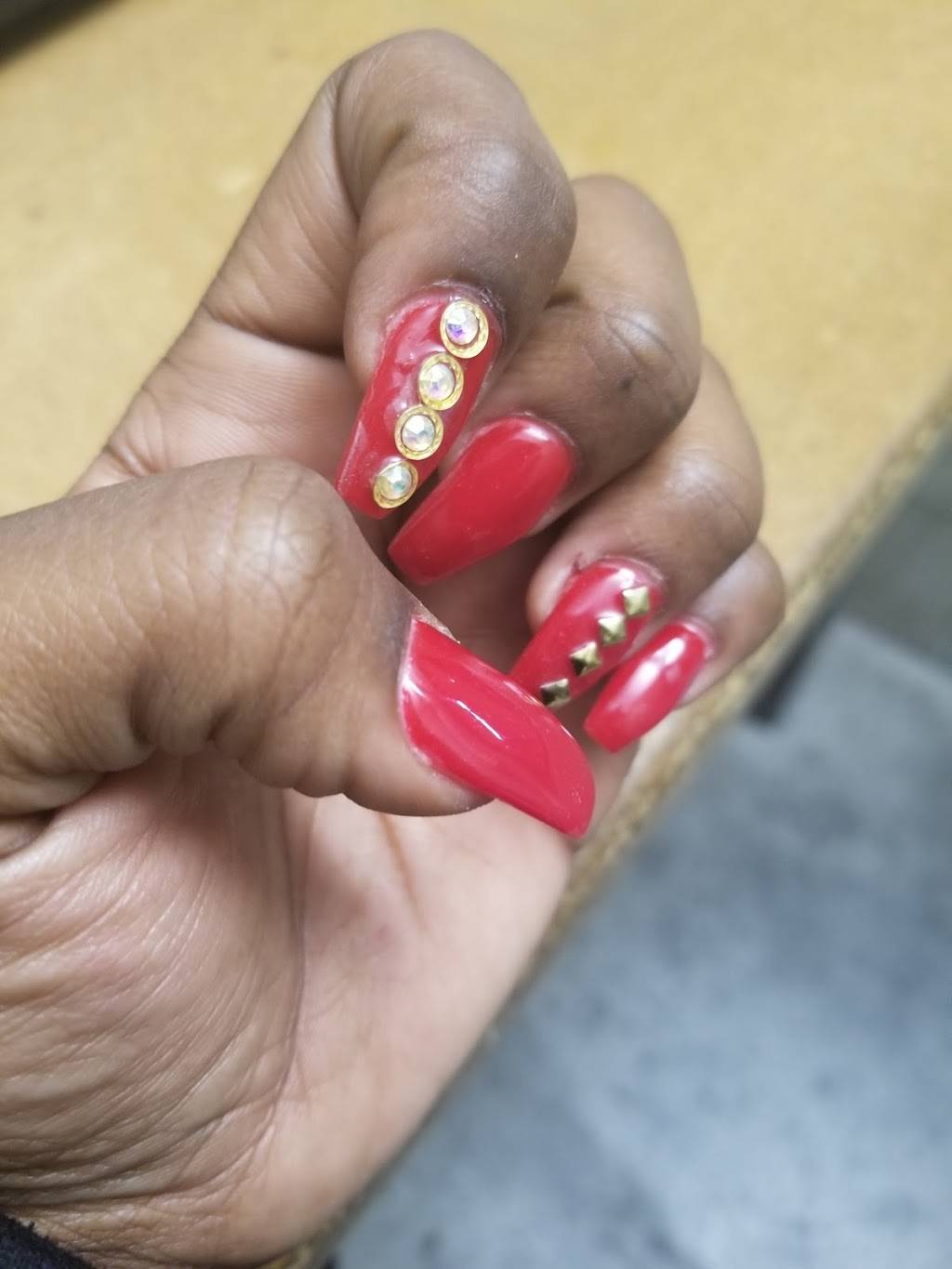 Nail Fashions | 2072 W Redlands Blvd, Redlands, CA 92373, USA | Phone: (909) 798-2220