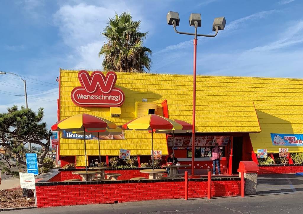 Wienerschnitzel | 1825 Highland Ave, National City, CA 91950 | Phone: (619) 477-7290