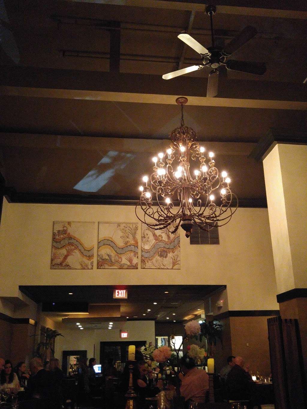 Lithos Estiatorio | 405 Eisenhower Pkwy, Livingston, NJ 07039, USA | Phone: (973) 758-1111