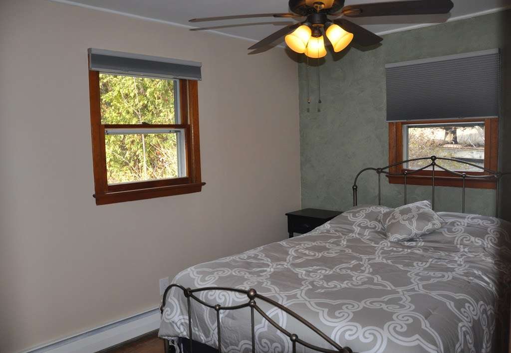 Lakefront Escape Suites | 618 Jersey Ave, Greenwood Lake, NY 10925, USA