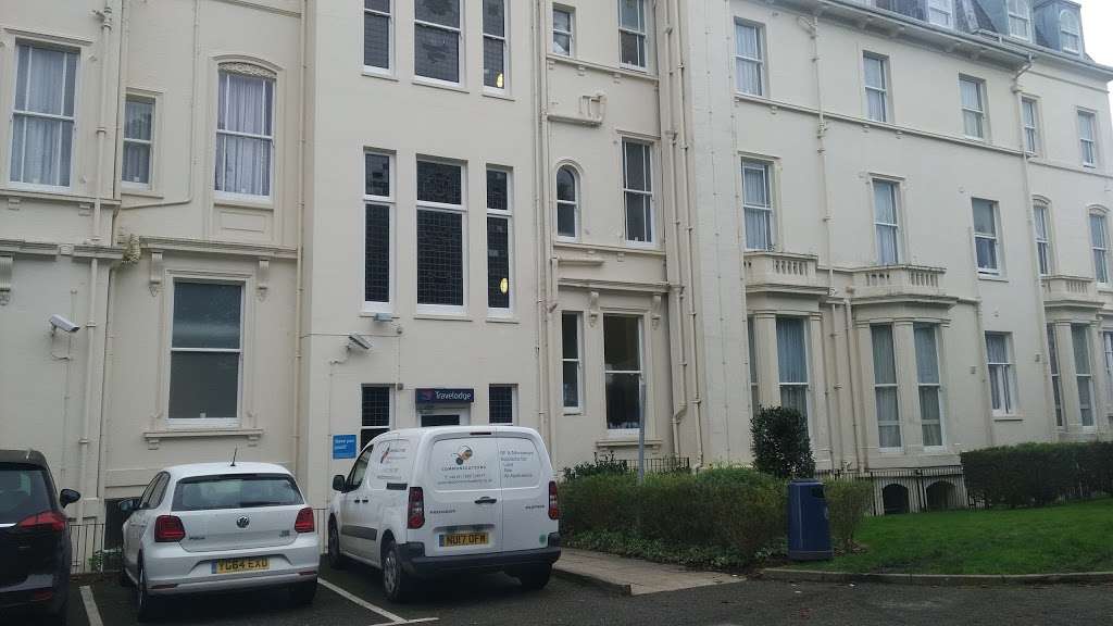 Travelodge Tunbridge Wells | Mount Ephriam, Tunbridge Wells TN4 8BU, UK | Phone: 0871 984 6381