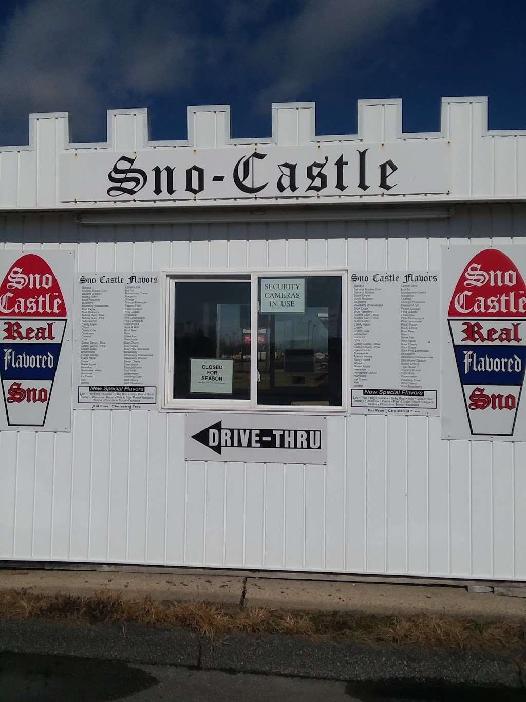 Sno Castle | 1 E Willow St, Anderson, IN 46012, USA