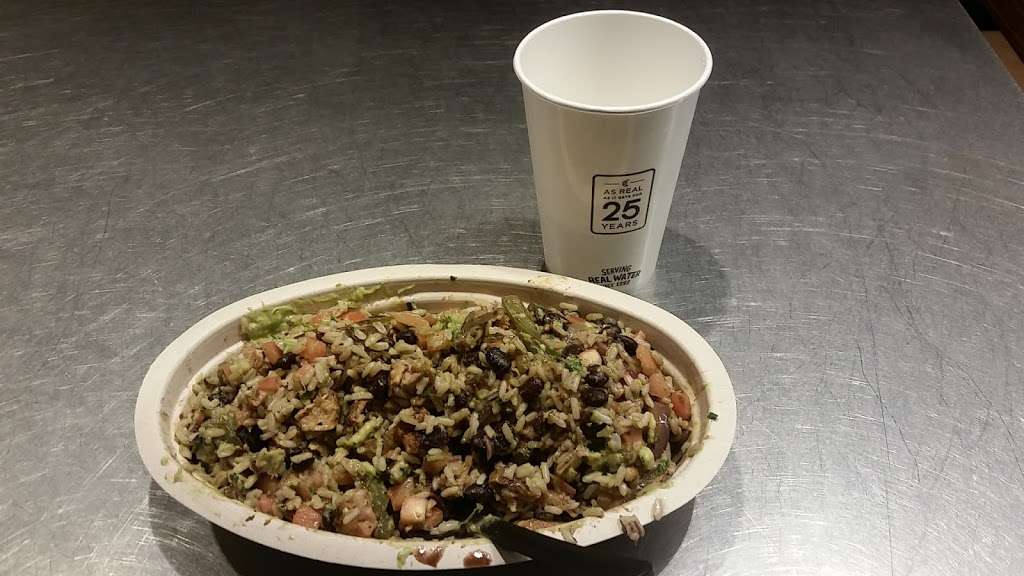 Chipotle Mexican Grill | 12831 Campus Pkwy E, Noblesville, IN 46060 | Phone: (317) 773-4872