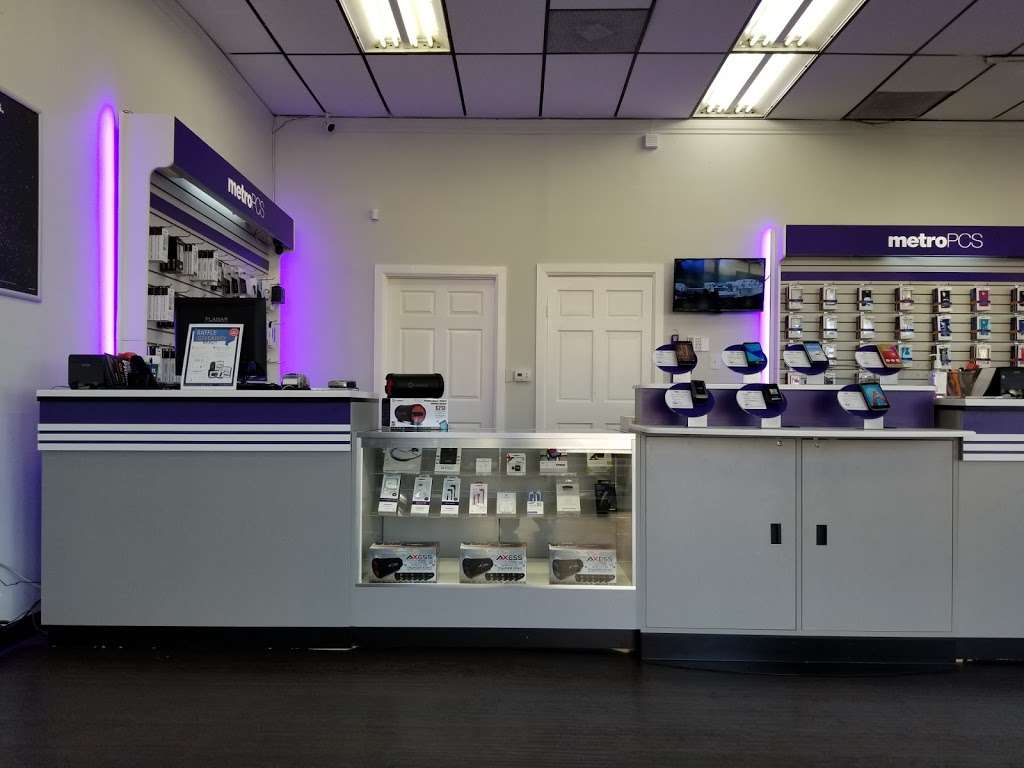 Metro by T-Mobile | 8521 Norwalk Blvd, Whittier, CA 90606, USA | Phone: (562) 463-0733