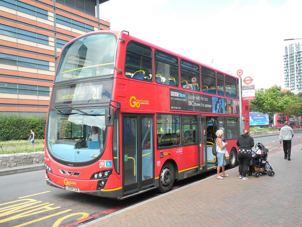 Molesworth Street (Stop Q) | London SE13 7ER, UK