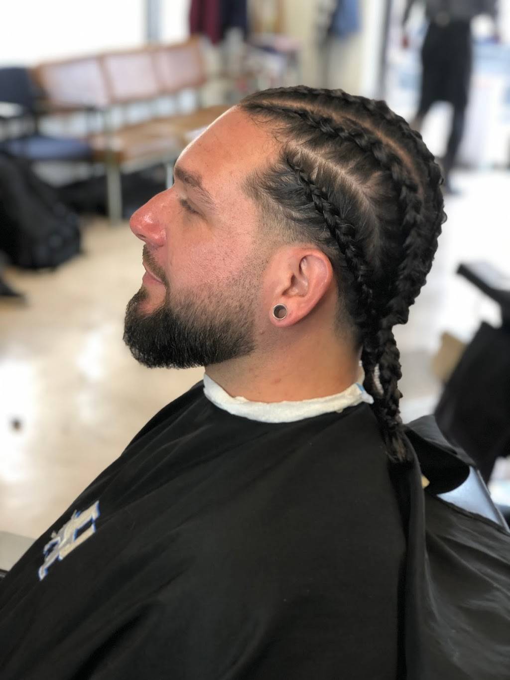 Barber Stylist Debra Brooks | Idle hour barbershop, 2051 Richmond Rd suite 155, Lexington, KY 40502, USA | Phone: (502) 226-0299