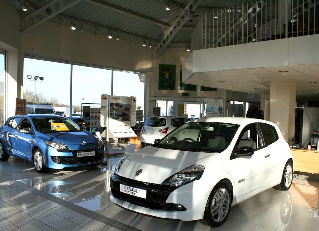 Toomey Renault Basildon | Service House, West Mayne, W Mayne, Basildon SS15 6RW, UK | Phone: 01268 921470