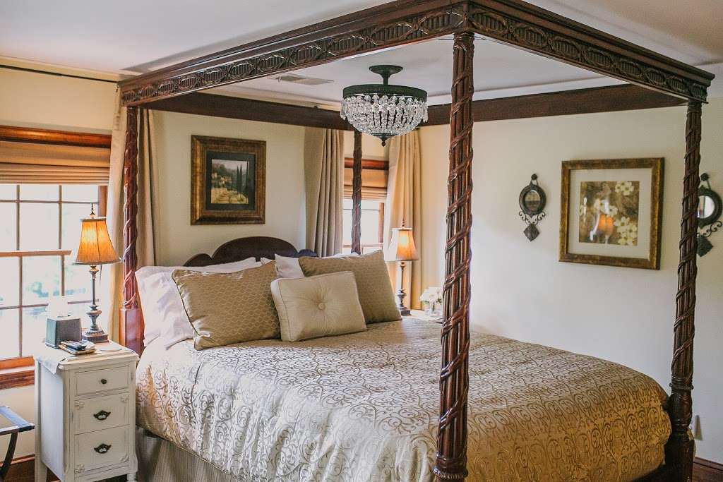 Airwell Bed and Breakfast | 35399 Snickersville Turnpike, Purcellville, VA 20132, USA | Phone: (540) 554-2166
