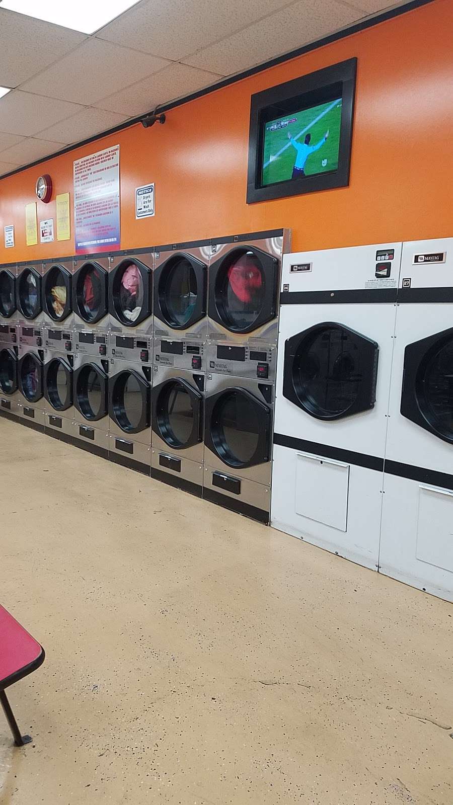 EcoPolis Laundry Services | 7042 Sepulveda Blvd, Van Nuys, CA 91405, USA | Phone: (818) 901-2637