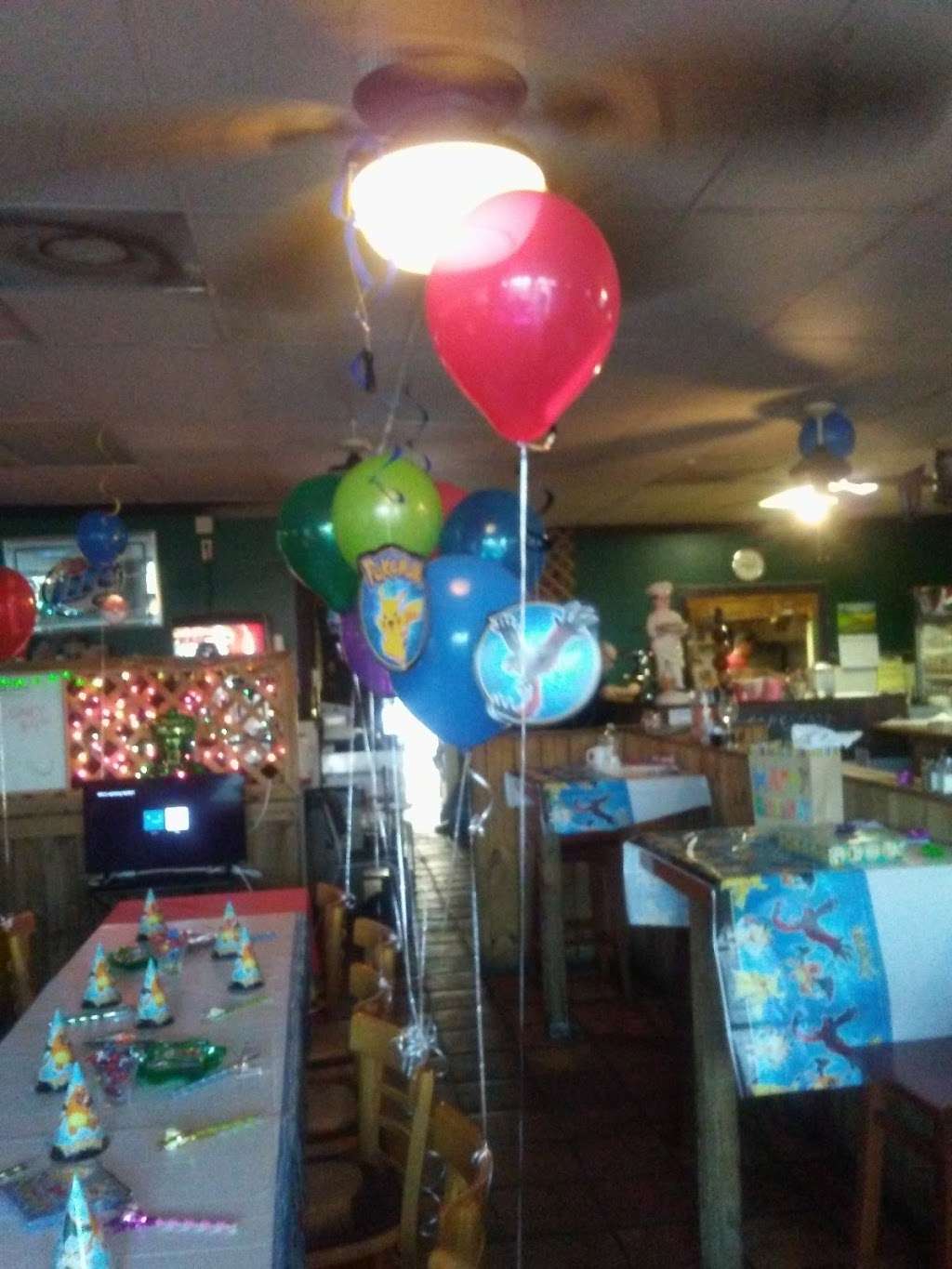 Pizza Palace | 1962 Lake Worth Rd, Lake Worth, FL 33461, USA | Phone: (561) 264-8895