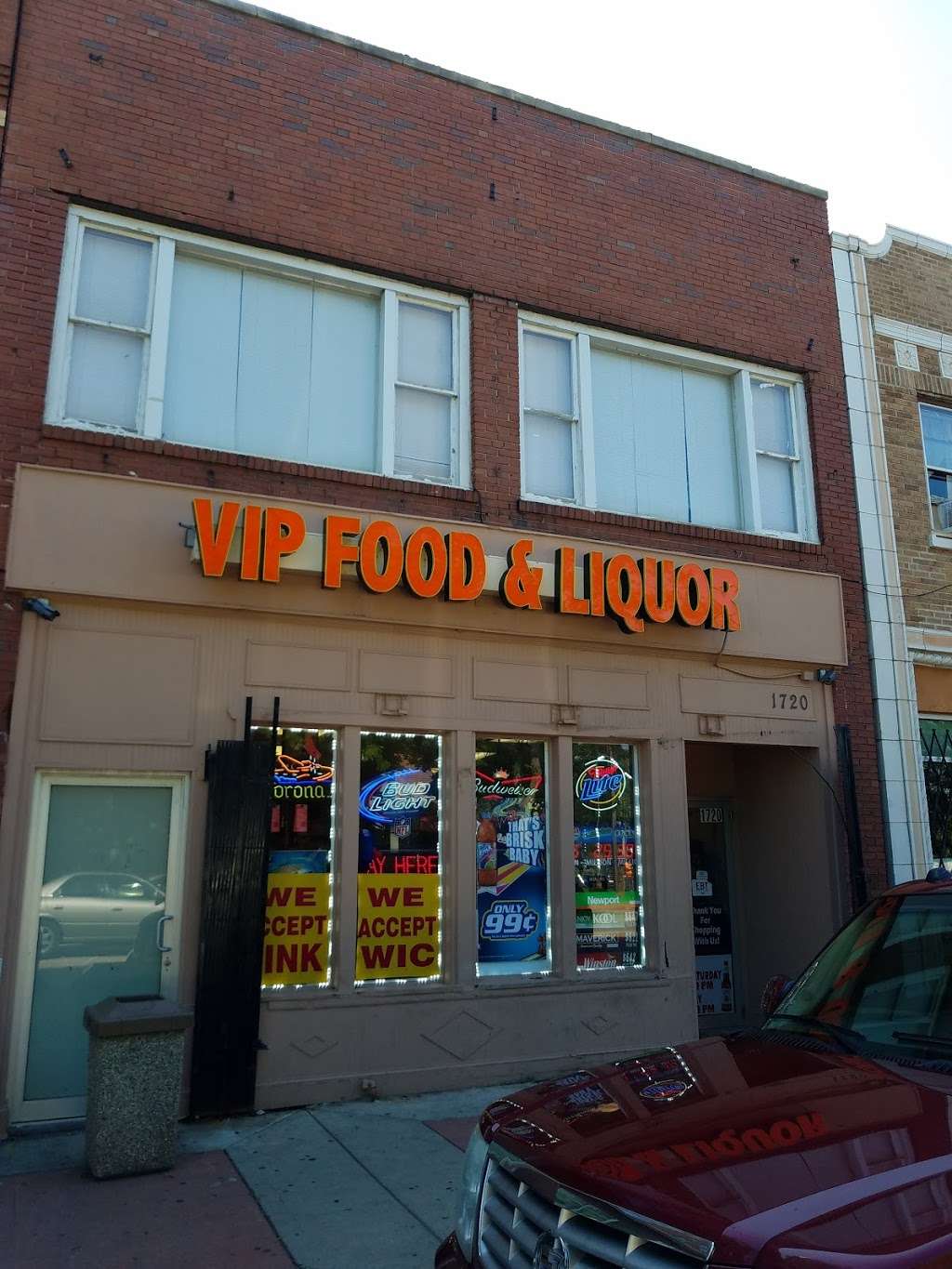 VIP Food & Liquor | 1720 Sheridan Rd, North Chicago, IL 60064, USA | Phone: (847) 473-1350