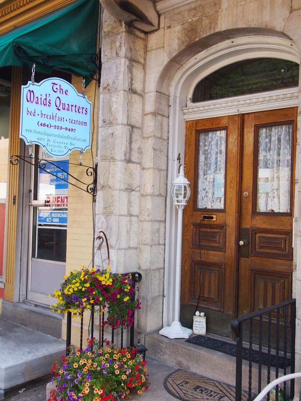 The Maids Quarters Bed, Breakfast & Tearoom | 402 S Centre St, Pottsville, PA 17901, USA | Phone: (484) 223-9497