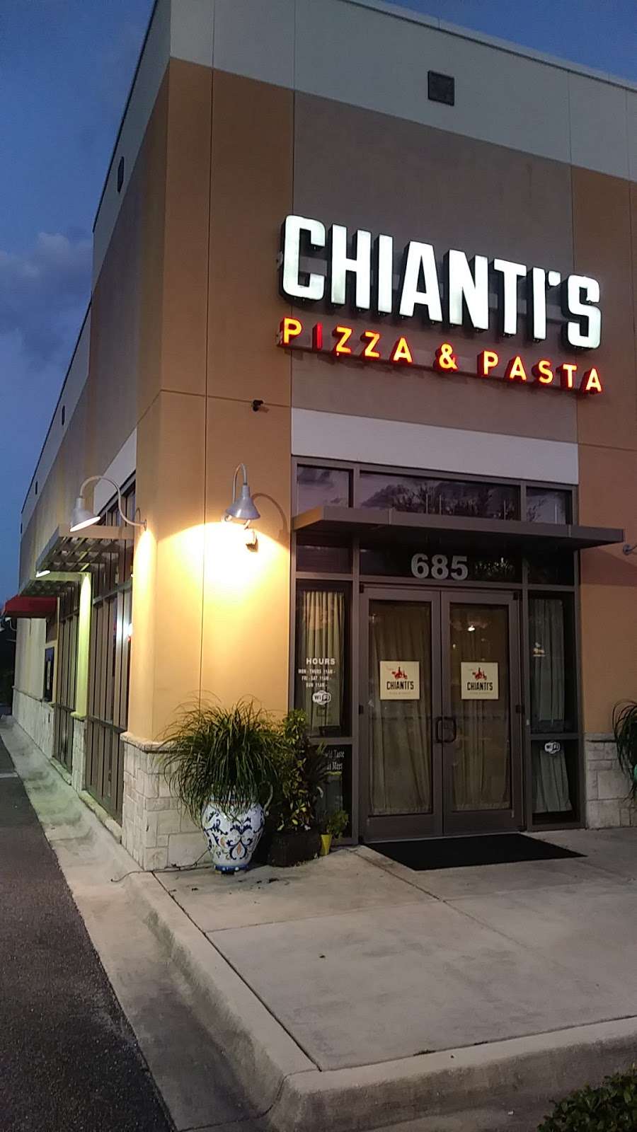 Chiantis Pizza & Pasta | 685 Towne Center Blvd, Sanford, FL 32771, USA | Phone: (407) 878-5900