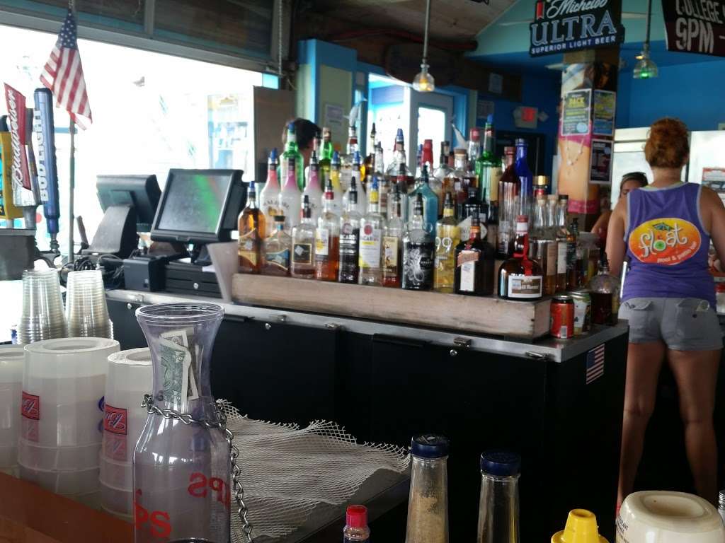 Float Pool & Patio Bar | 2828 Seawall Blvd, Galveston, TX 77550, USA | Phone: (409) 765-7946