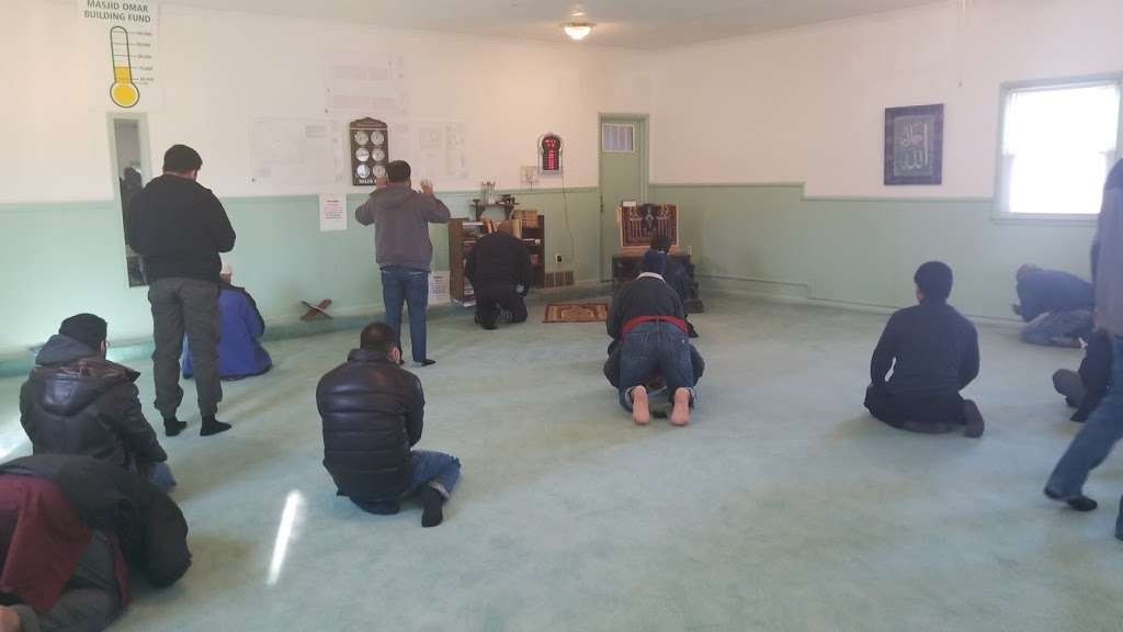 Masjid Omar | 2700 E 49th St, Kansas City, MO 64130 | Phone: (816) 924-5683