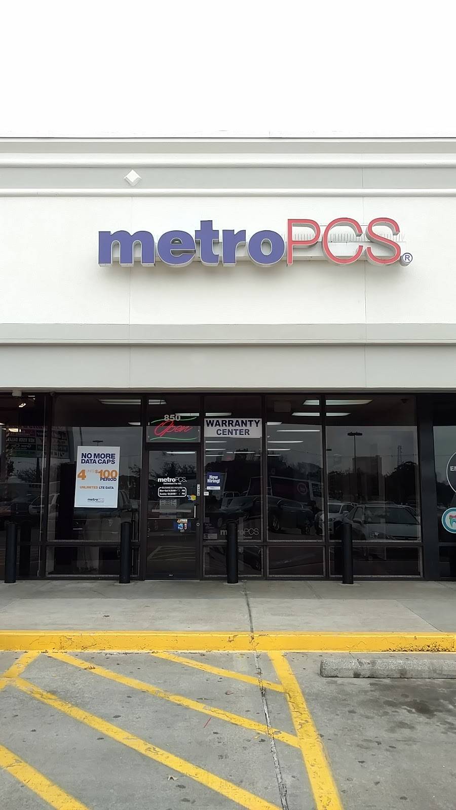 Metro by T-Mobile | 5334A Ross Ave Ste 850, Dallas, TX 75206 | Phone: (469) 677-5212