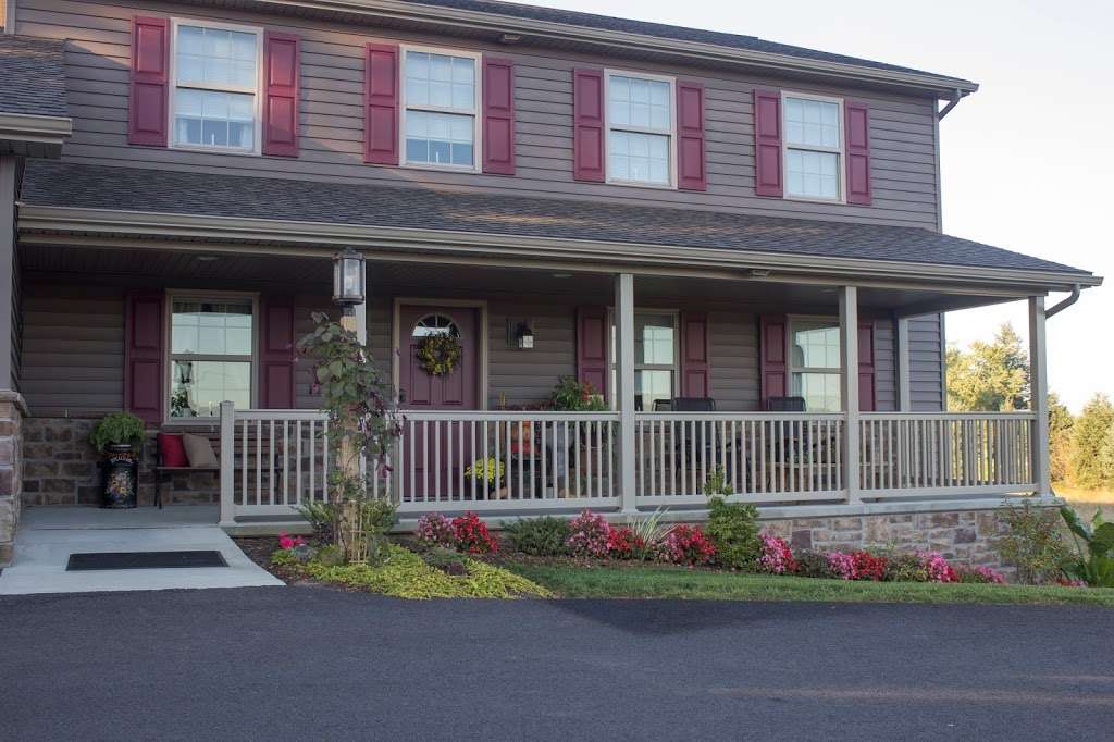 Simple Pleasures Bed & Breakfast | 3737 Division Hwy, East Earl, PA 17519, USA | Phone: (717) 455-3737