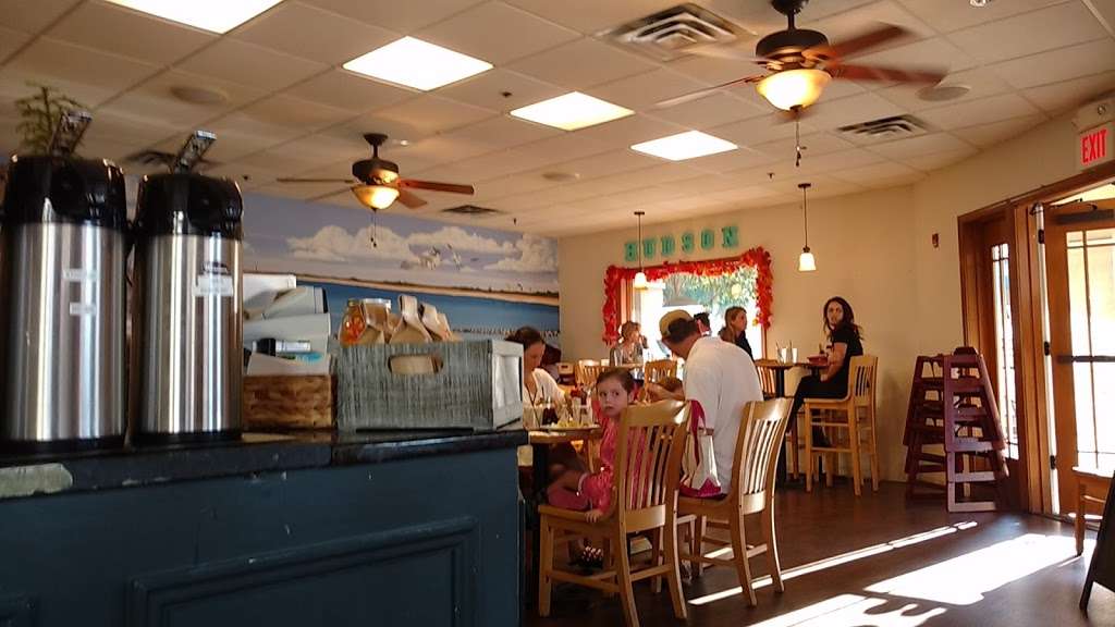 Hudson Cafe | 25 1st Ave, Atlantic Highlands, NJ 07716, USA | Phone: (732) 872-2300