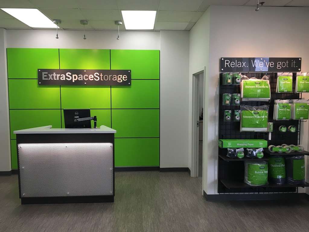 Extra Space Storage | 5701 Ogden Ave, Cicero, IL 60804 | Phone: (708) 656-5700