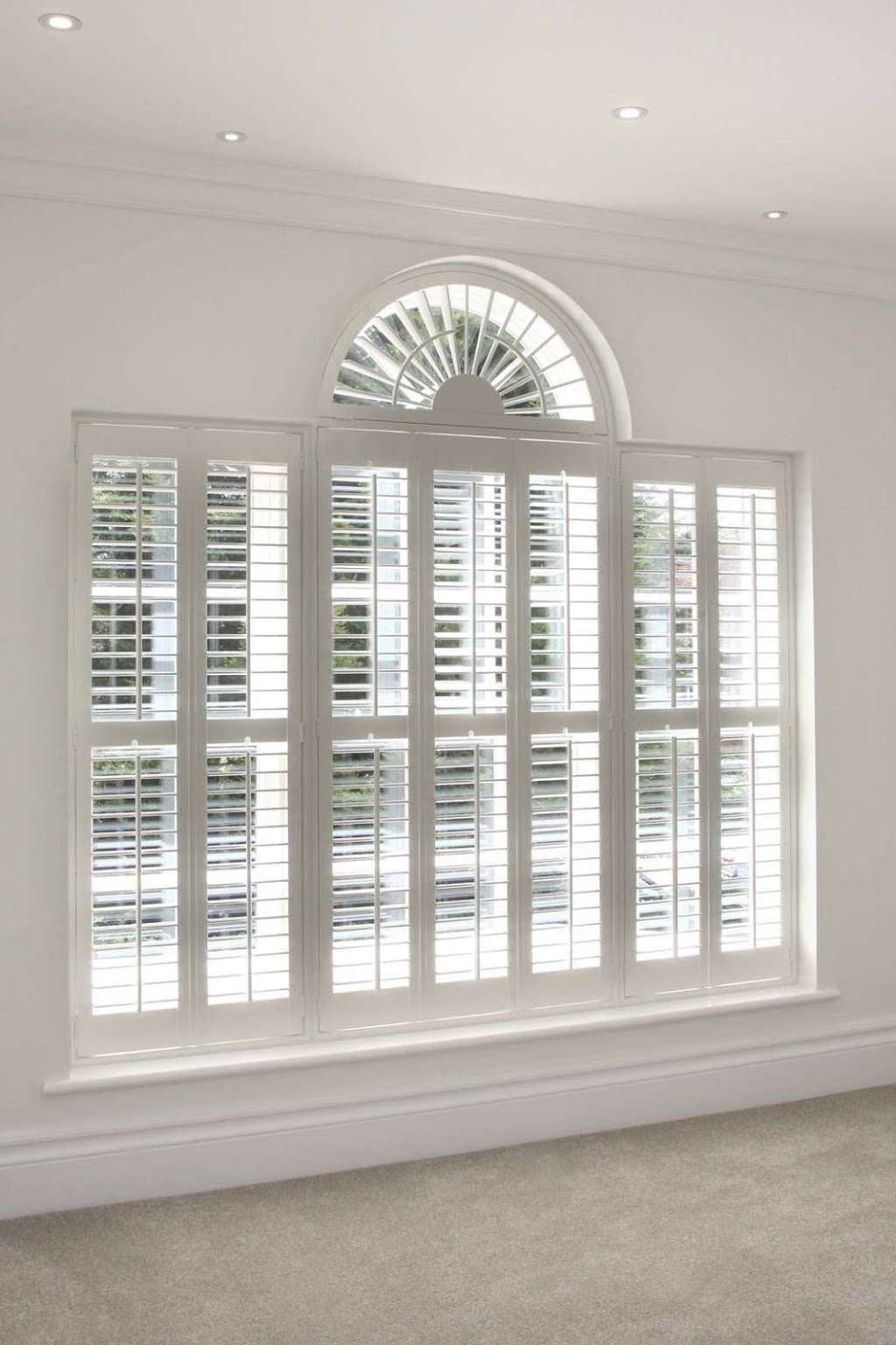 Long Island Shutters | 14a, D E Industrial Estate, Woodside, Thornwood, Epping CM16 6LJ, UK | Phone: 01992 524888