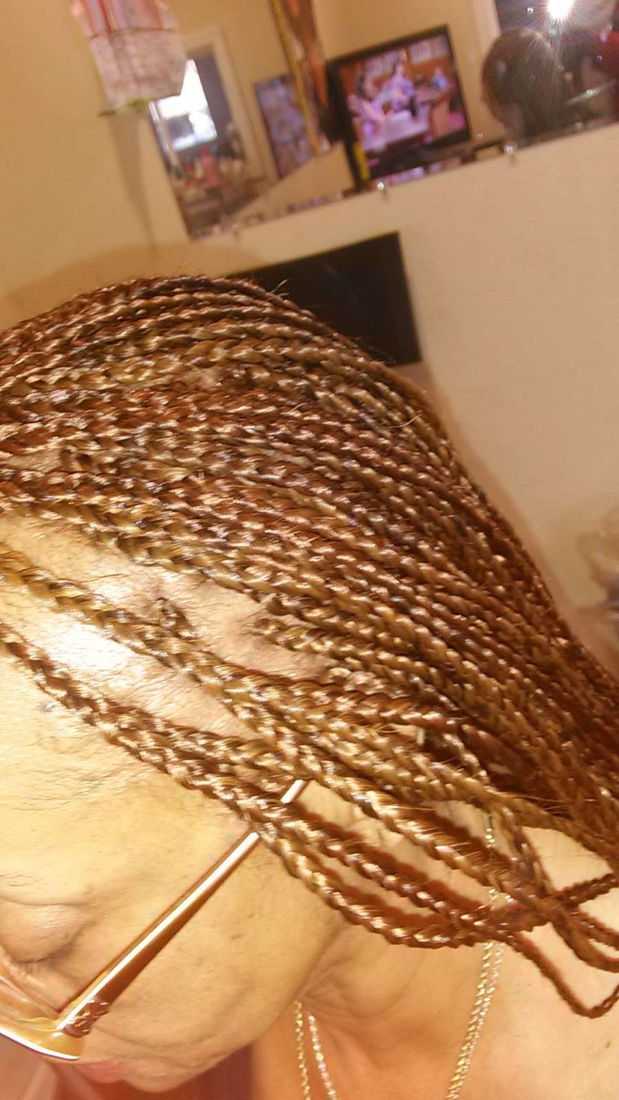 Bonheur Hair Braiding | 4928, 393 A St, Hayward, CA 94541, USA | Phone: (510) 228-6531