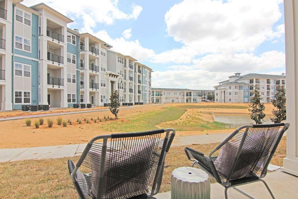 Champions Vue Apartments | 101 Champions Vue Loop, Davenport, FL 33897 | Phone: (863) 656-4646