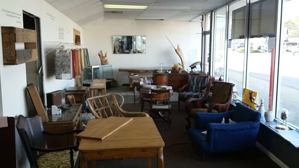 Furniture Doctor Shop | 7 Grand Ave, Fox Lake, IL 60020, USA | Phone: (847) 587-1827