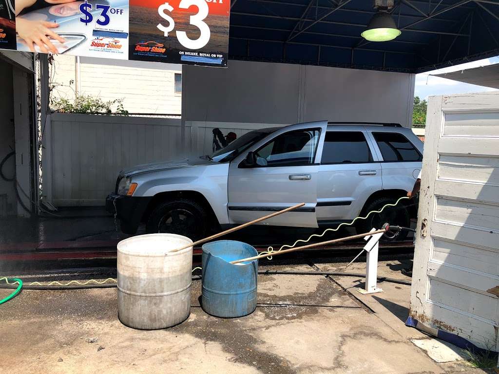 Super Shine Car Wash | 199 Sunrise Hwy, Freeport, NY 11520, USA | Phone: (516) 608-4000