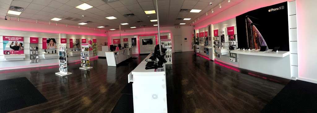 T-Mobile | 11200 Fuqua Ave Ste. 200, Houston, TX 77089, USA | Phone: (281) 481-0849