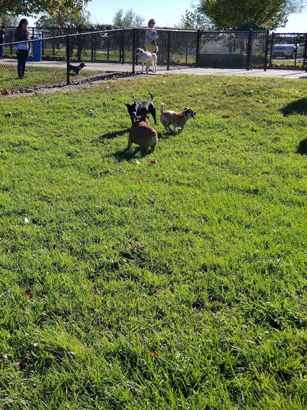 Meadow Woods Dog Park | 1651 Rhode Island Woods Cir, Orlando, FL 32824, USA | Phone: (407) 858-4758