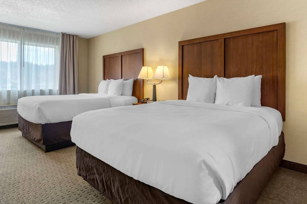 Comfort Inn & Suites Bothell - Seattle North | 1414 228th St SE, Bothell, WA 98021, USA | Phone: (425) 402-0900