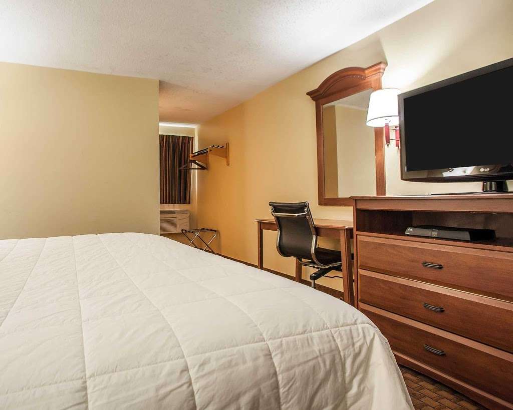 Econo Lodge | 448 Route 206 South, Newton, NJ 07860, USA | Phone: (973) 383-3922