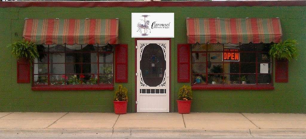 Carousel Flowers & Gifts | 205 Main St, Shirley, IN 47384, USA | Phone: (765) 738-1500